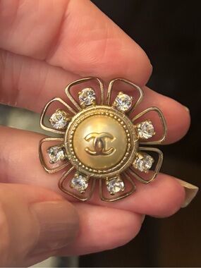 NEW CHANEL Gold Floral Brooch, Crystals purchased Chanel/Neiman Marcus